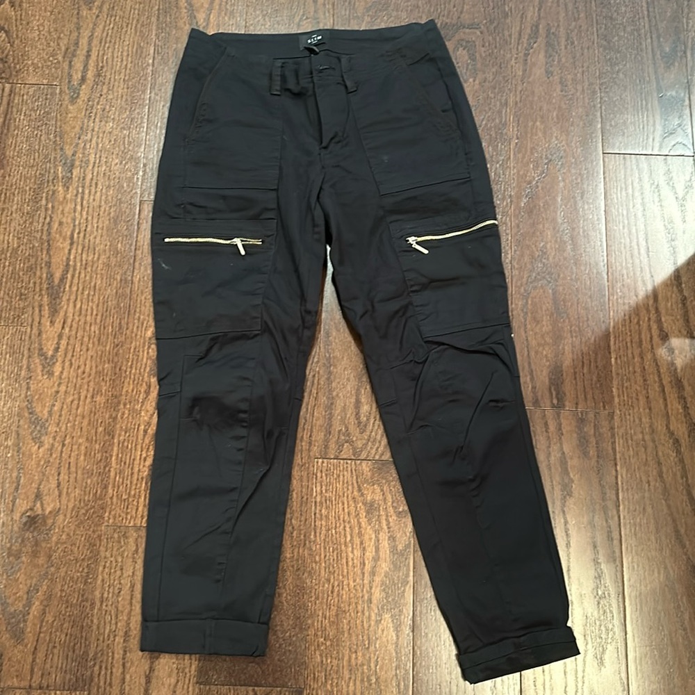 White House Black Market cargo pants. Size Small.